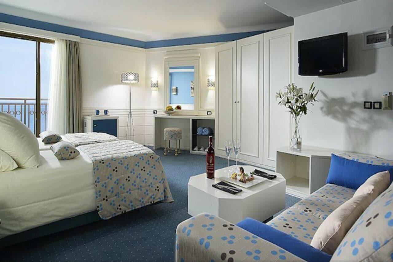 Elissa Adults-Only Lifestyle Beach Resort Kallithéa Dış mekan fotoğraf A typical hotel room